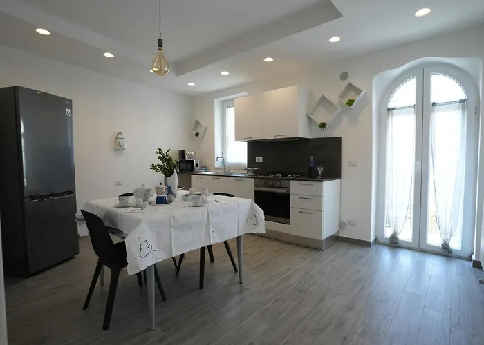 Apartament Veli Sul Mare *